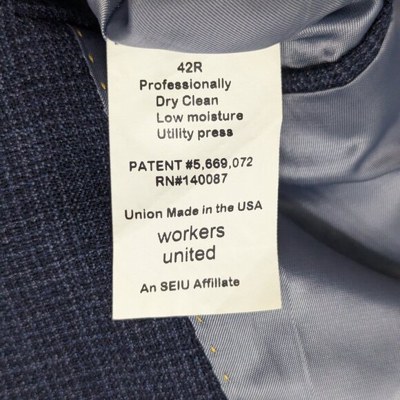 Hart Schaffner Marx | Men's Navy Blue Blazer/Sport Coat with Single Vent - Picture 6 of 9